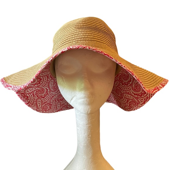 d&y red & white bandana large brim paper/poly sun hat. Bow, grosgrain ribbon. - Picture 1 of 9
